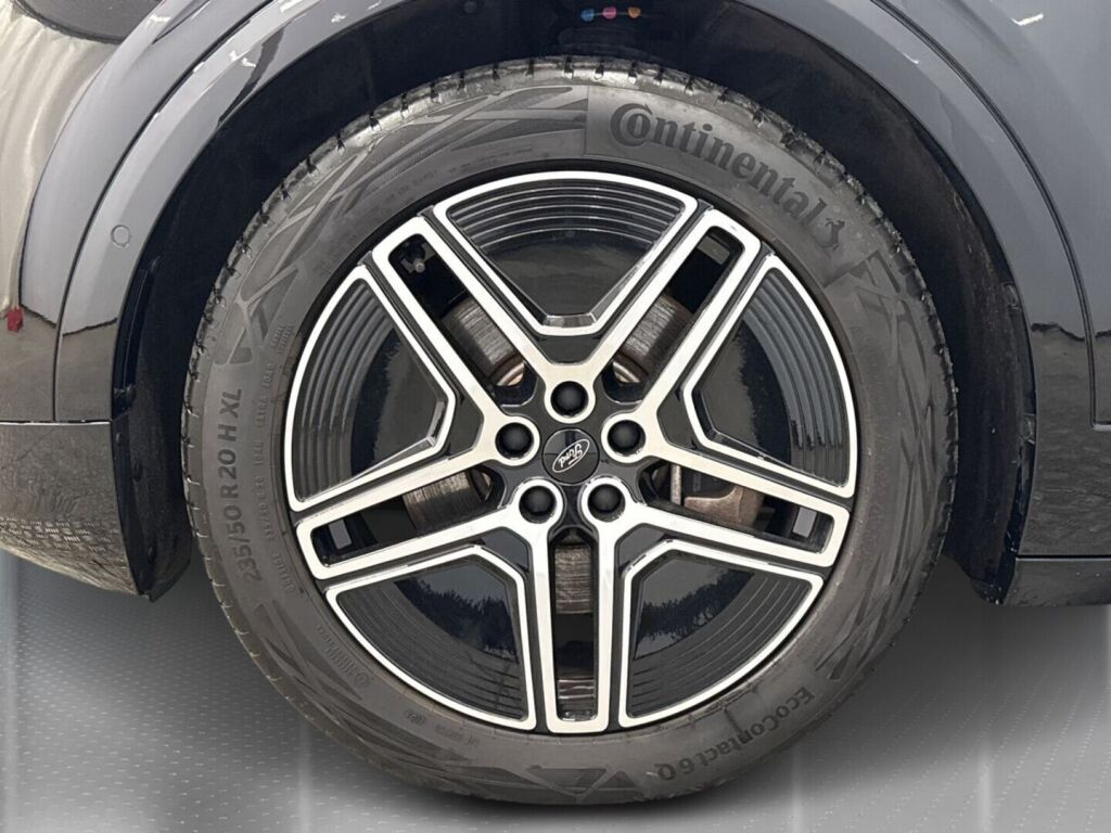 Ford Capri 2024 Musta