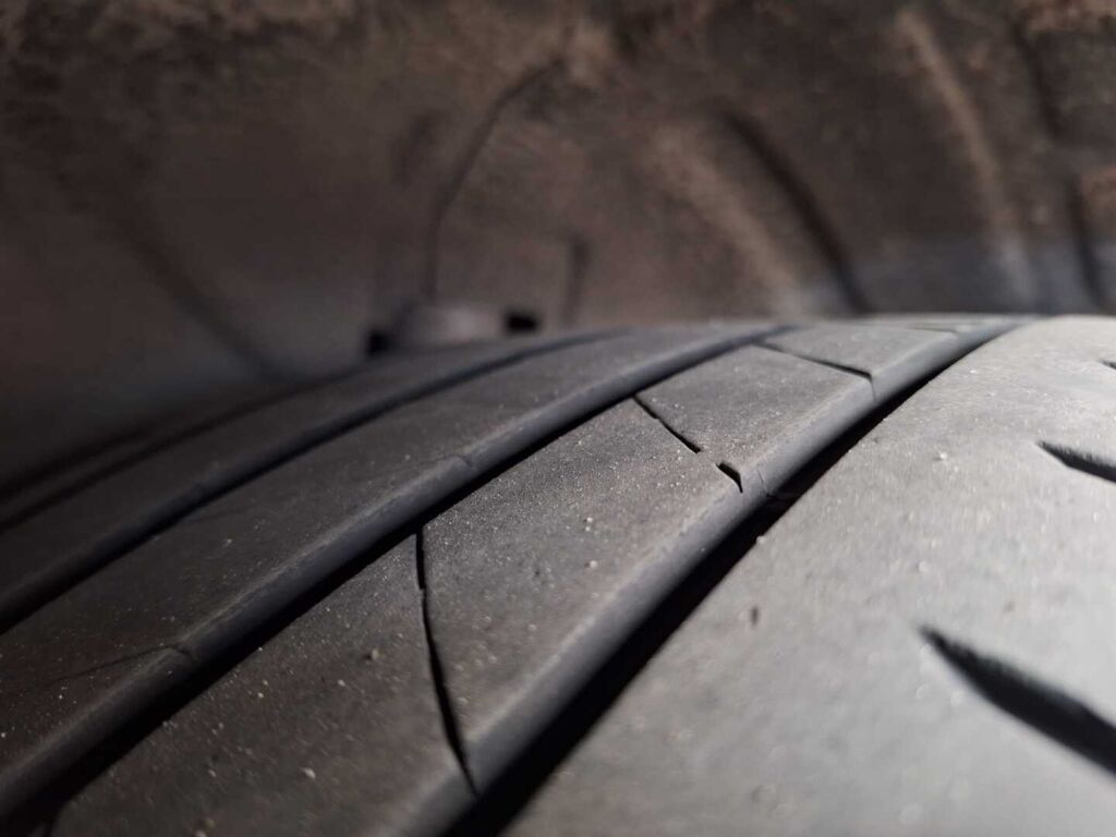 Mercedes-Benz EQE 2024 Punainen