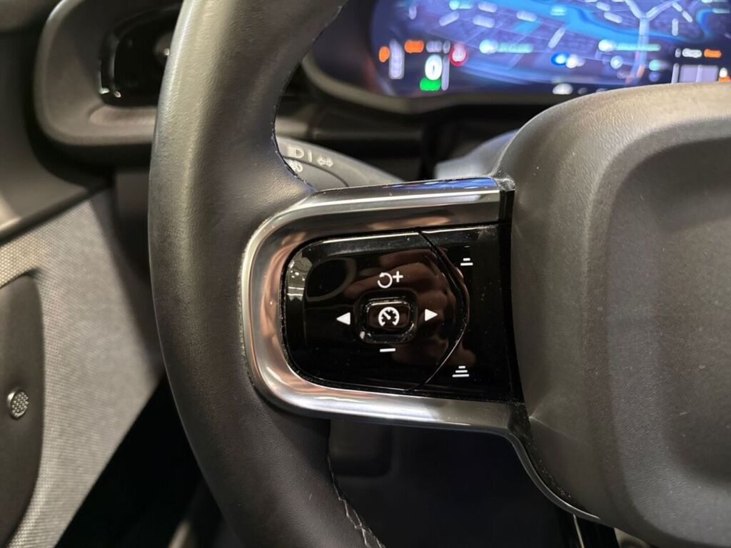 Polestar 2 2021 Valkoinen