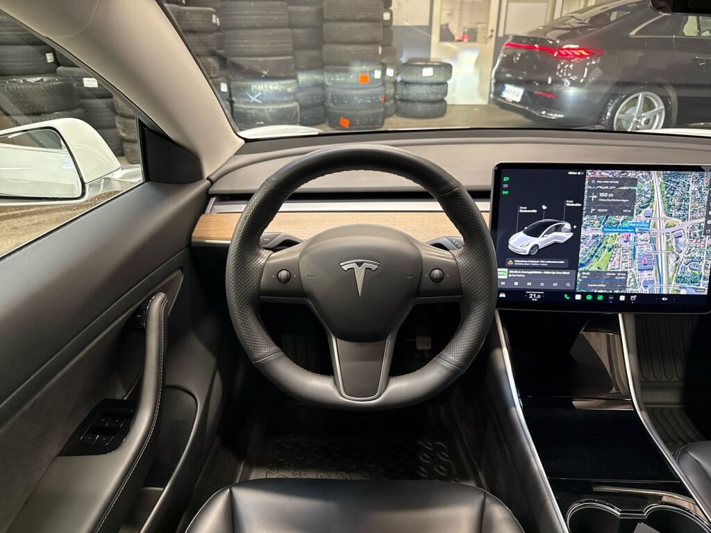 Tesla Model 3 2020 Valkoinen