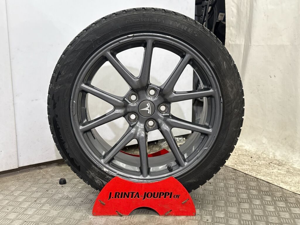 Tesla Model 3 2020 Valkoinen