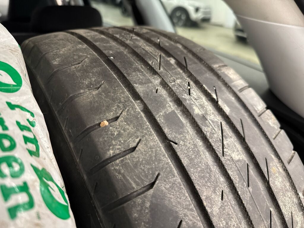 Peugeot 308 2017 Musta