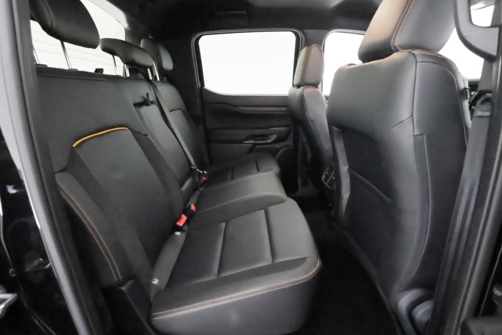 Ford Ranger 2025 Musta