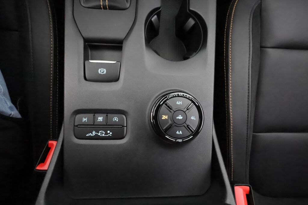 Ford Ranger 2025 Musta