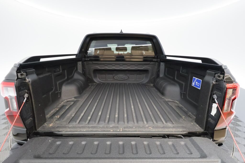 Ford Ranger 2025 Musta