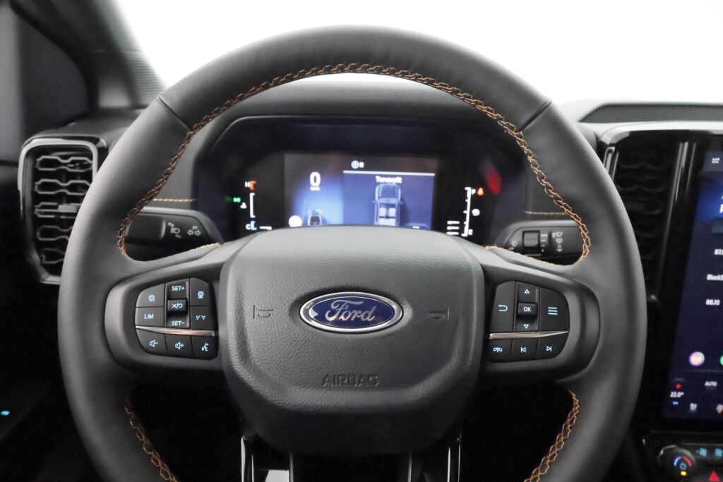 Ford Ranger 2025 Musta