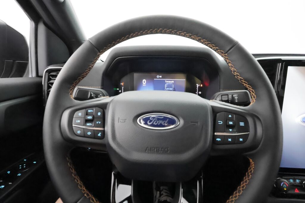 Ford Ranger 2025 Musta