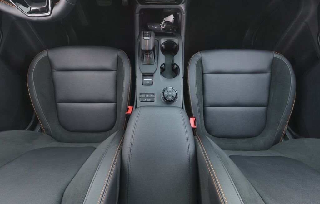 Ford Ranger 2025 Musta