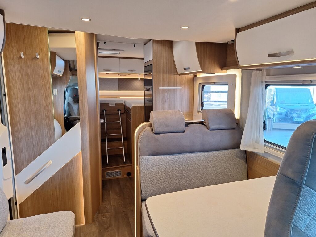 Carado T 448 Edition 15 2022 Valkoinen