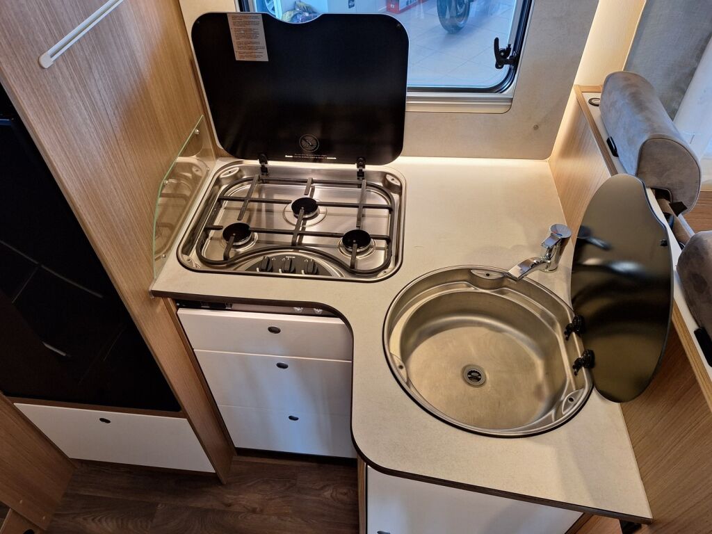 Carado T 448 Edition 15 2022 Valkoinen