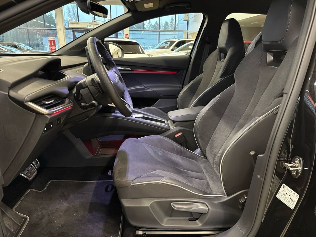 Skoda Elroq 2025 Musta