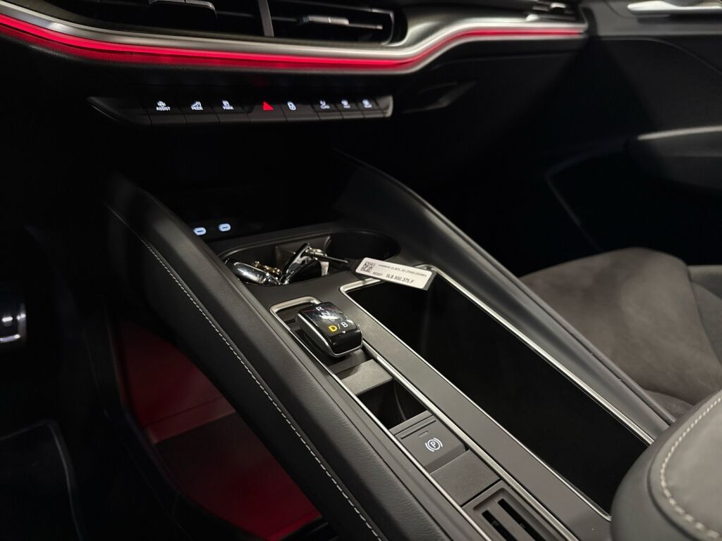 Skoda Elroq 2025 Musta