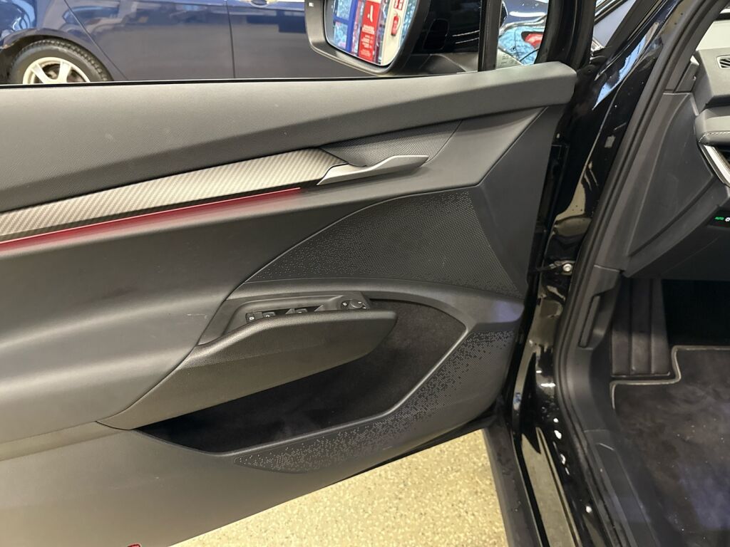 Skoda Elroq 2025 Musta