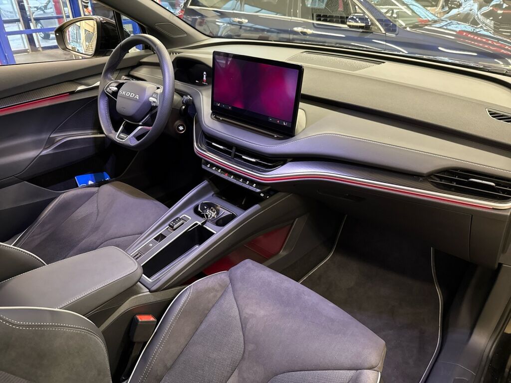 Skoda Elroq 2025 Musta