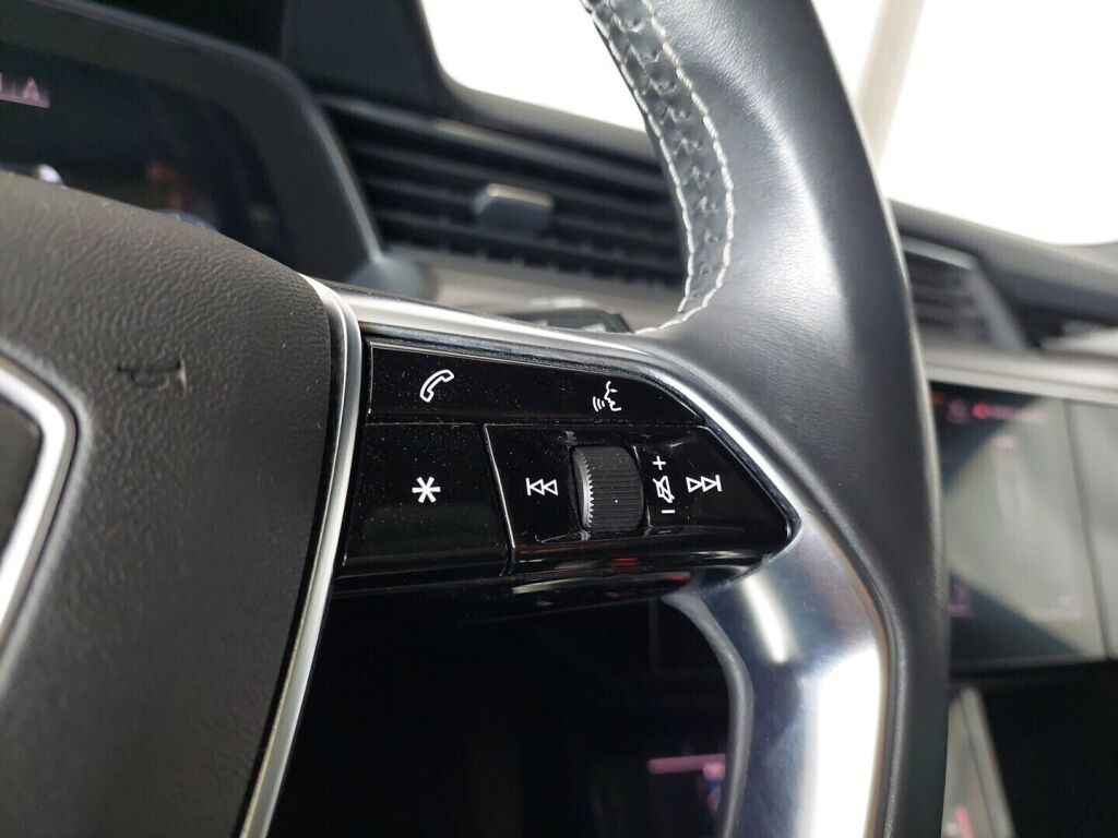 Audi e-tron 2020 Harmaa