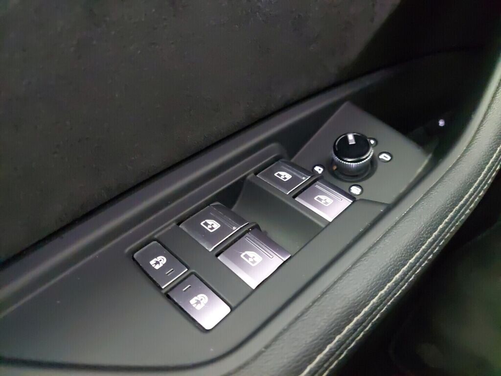 Audi e-tron 2020 Harmaa