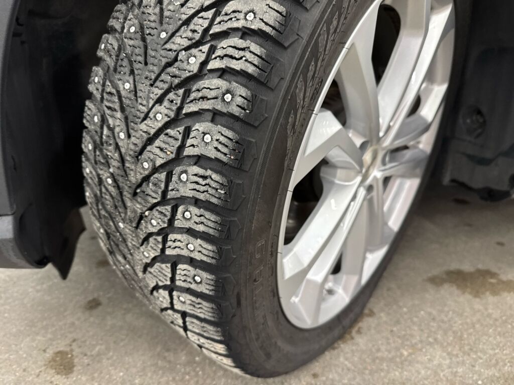 Mercedes-Benz E 2021 Musta