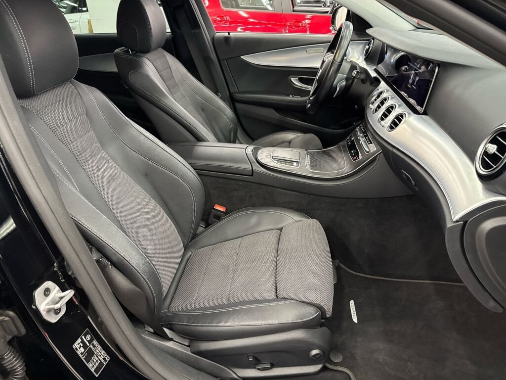 Mercedes-Benz E 2021 Musta