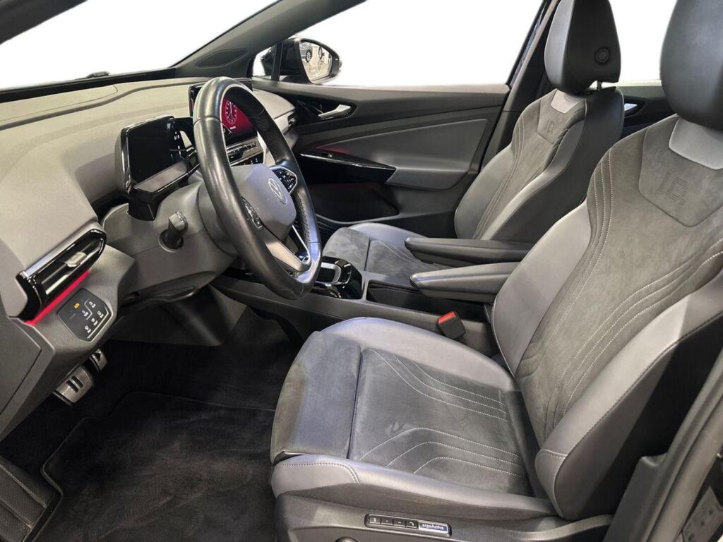 Volkswagen ID.4 2022 Musta