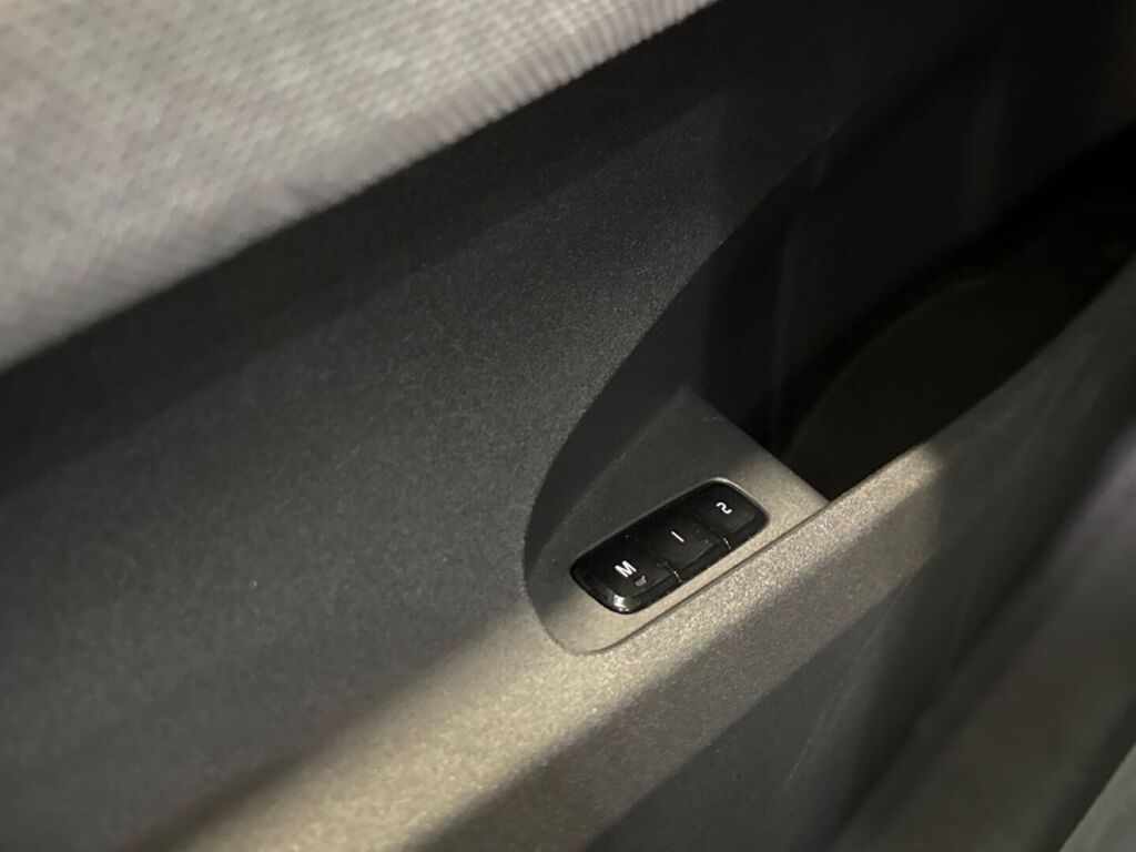 Polestar 2 2022 Valkoinen