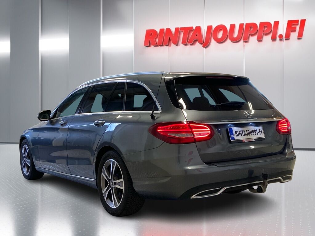 Mercedes-Benz C 2018 met. harmaa