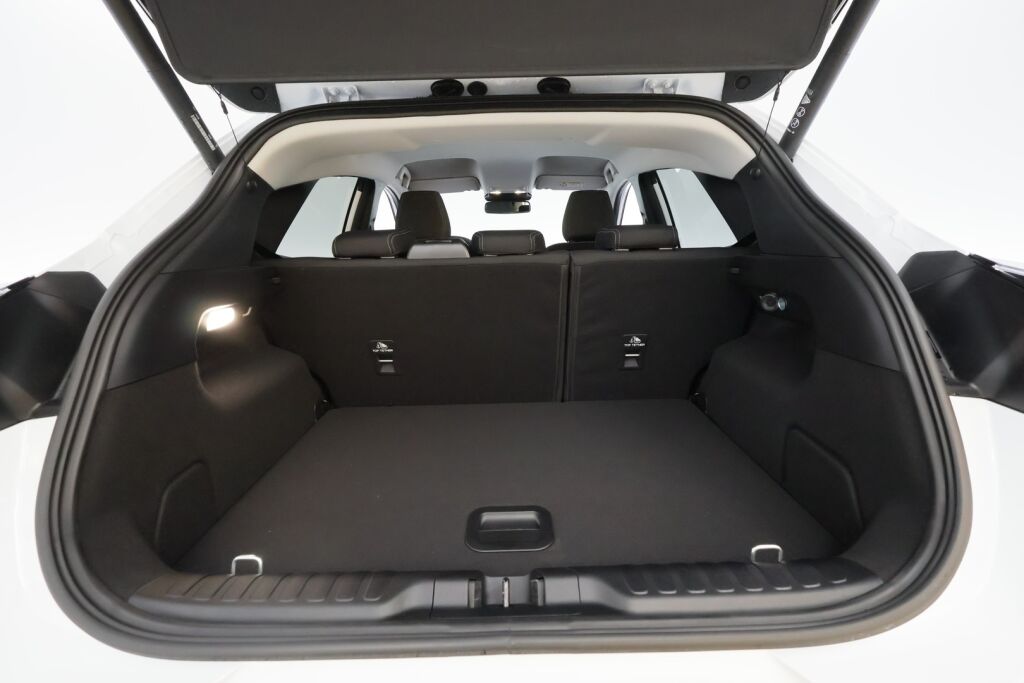 Ford Puma Gen-E 2025 Valkoinen