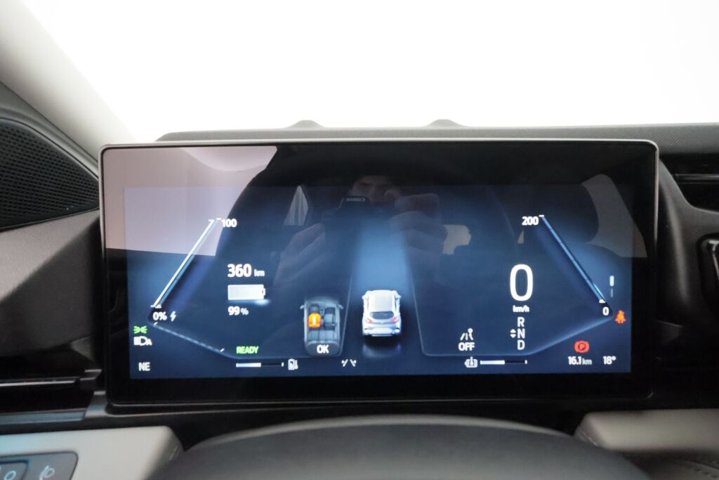 Ford Puma Gen-E 2025 Valkoinen