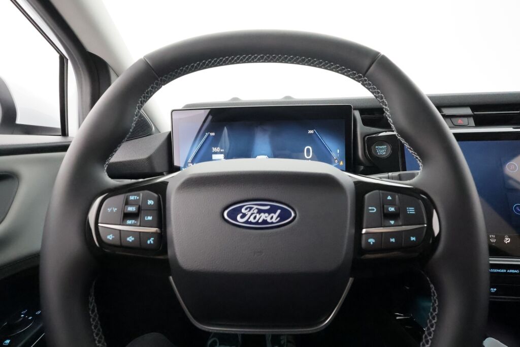 Ford Puma Gen-E 2025 Valkoinen