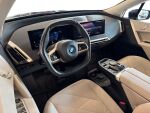 BMW iX 2022 Musta