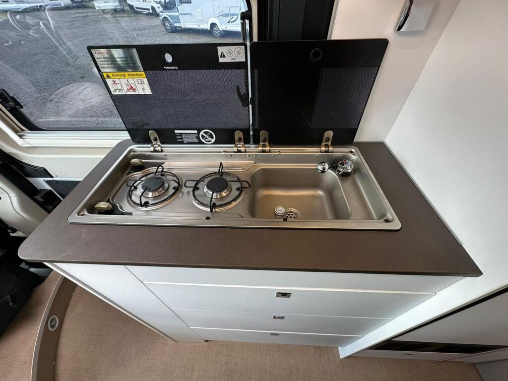 Bürstner Eliseo VAN 600 2024 Valkoinen