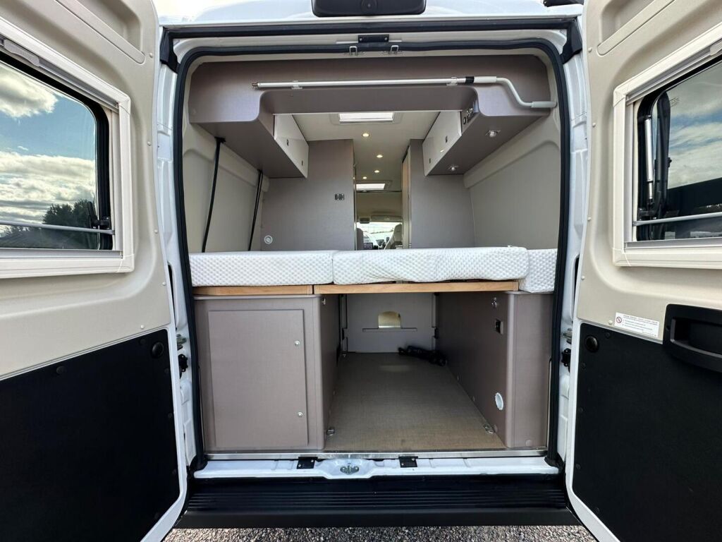 Bürstner Eliseo VAN 600 2024 Valkoinen