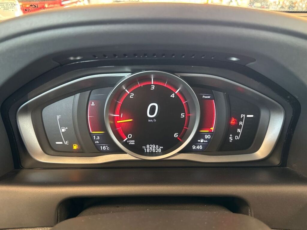 Volvo XC60 2016 Valkoinen