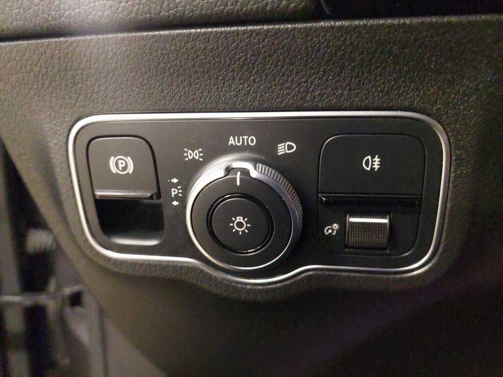 Mercedes-Benz EQA 2021 