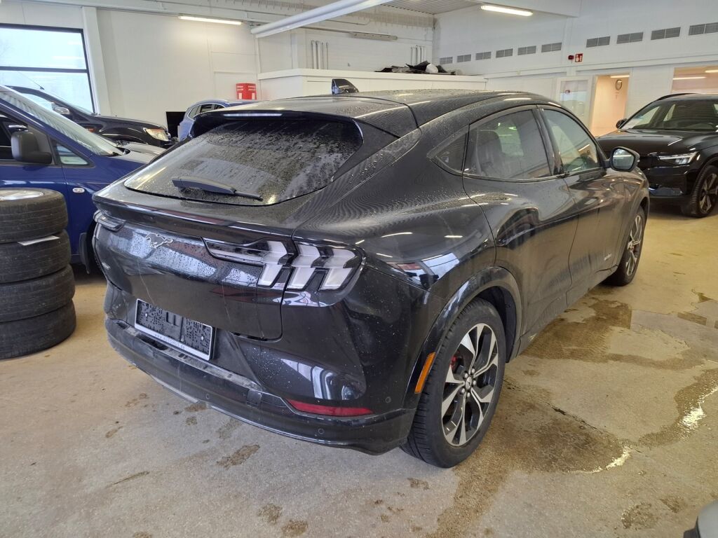 Ford Mustang Mach-E 2022 