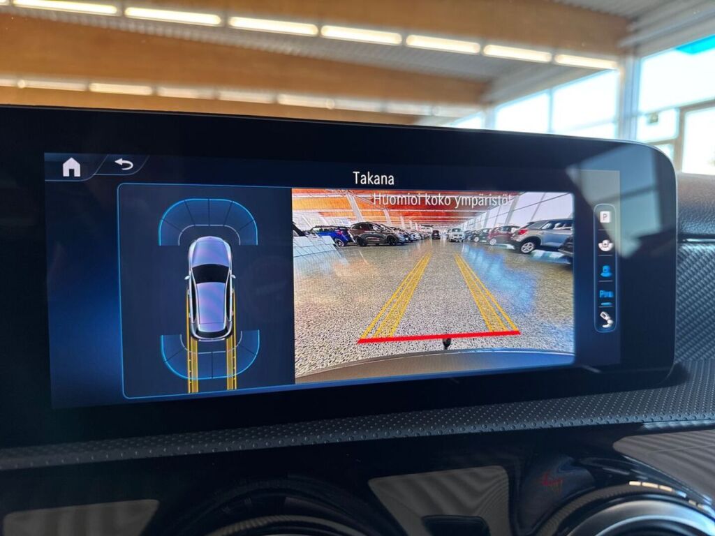 Mercedes-Benz A 2024 Harmaa