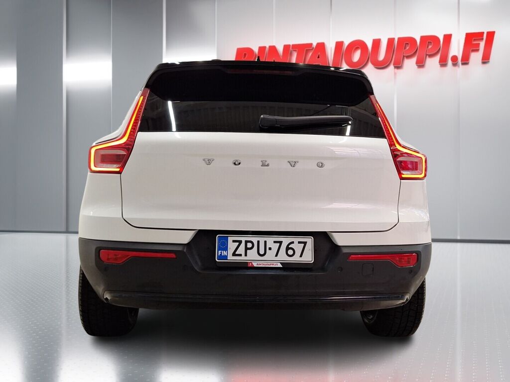 Volvo XC40 2023 Valkoinen