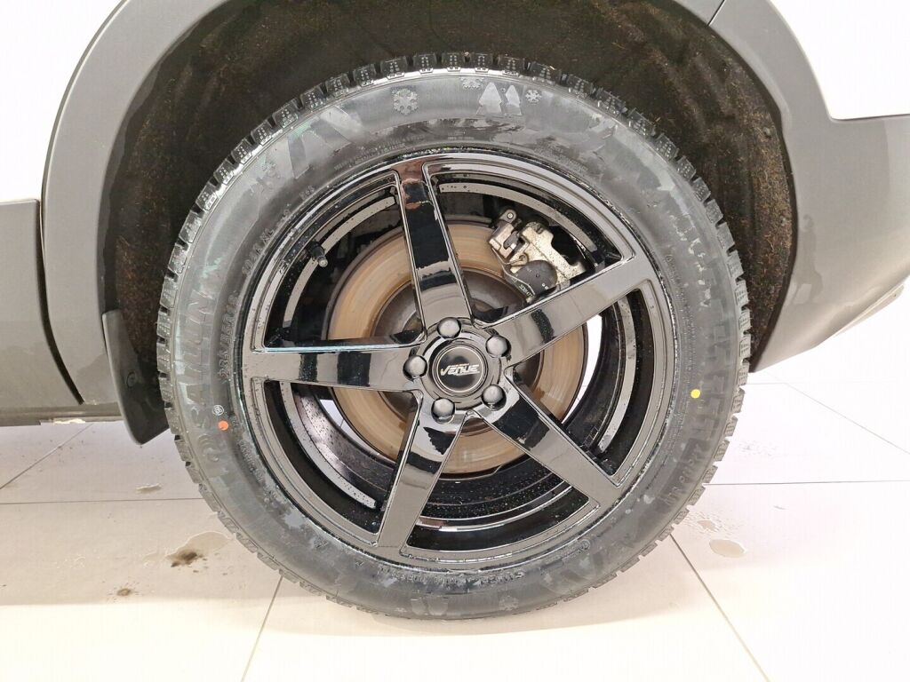 Volvo XC40 2023 Valkoinen