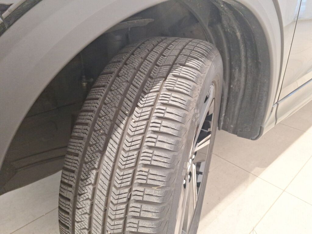 Mitsubishi Eclipse Cross 2025 Musta