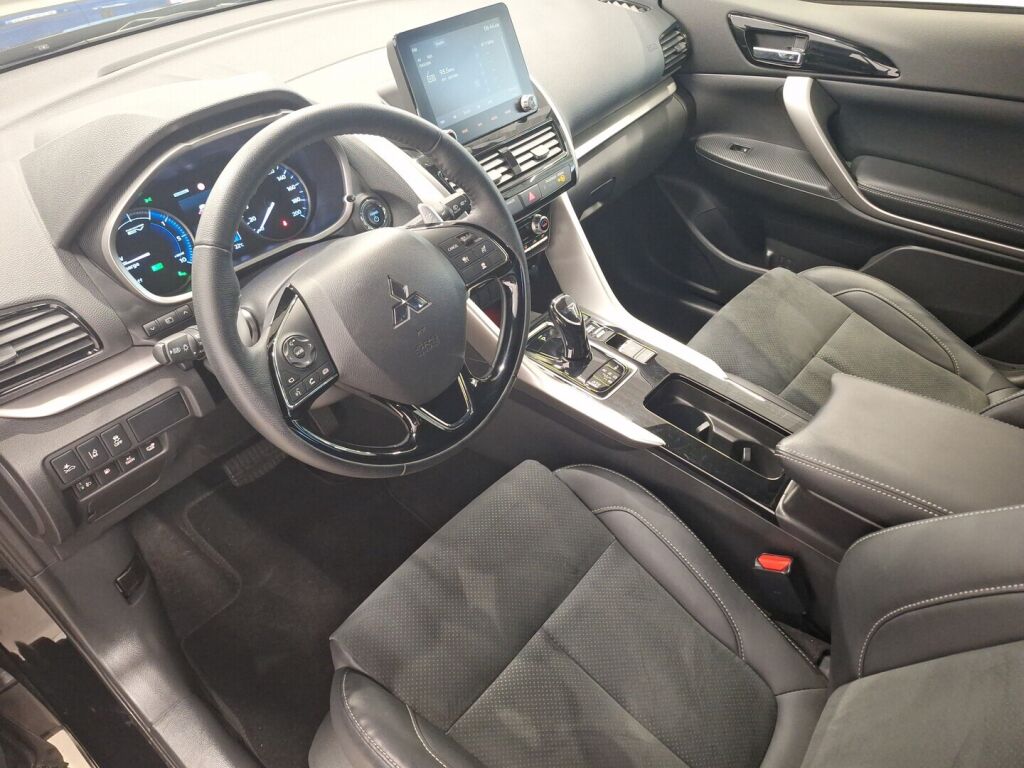 Mitsubishi Eclipse Cross 2025 Musta