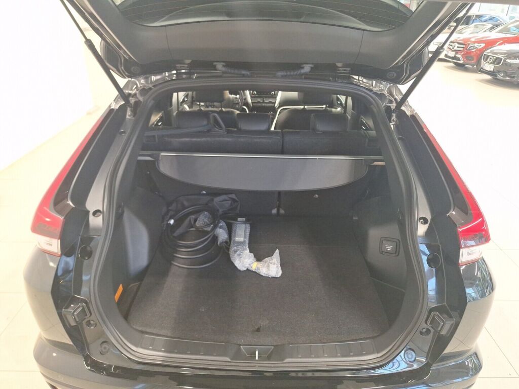 Mitsubishi Eclipse Cross 2025 Musta