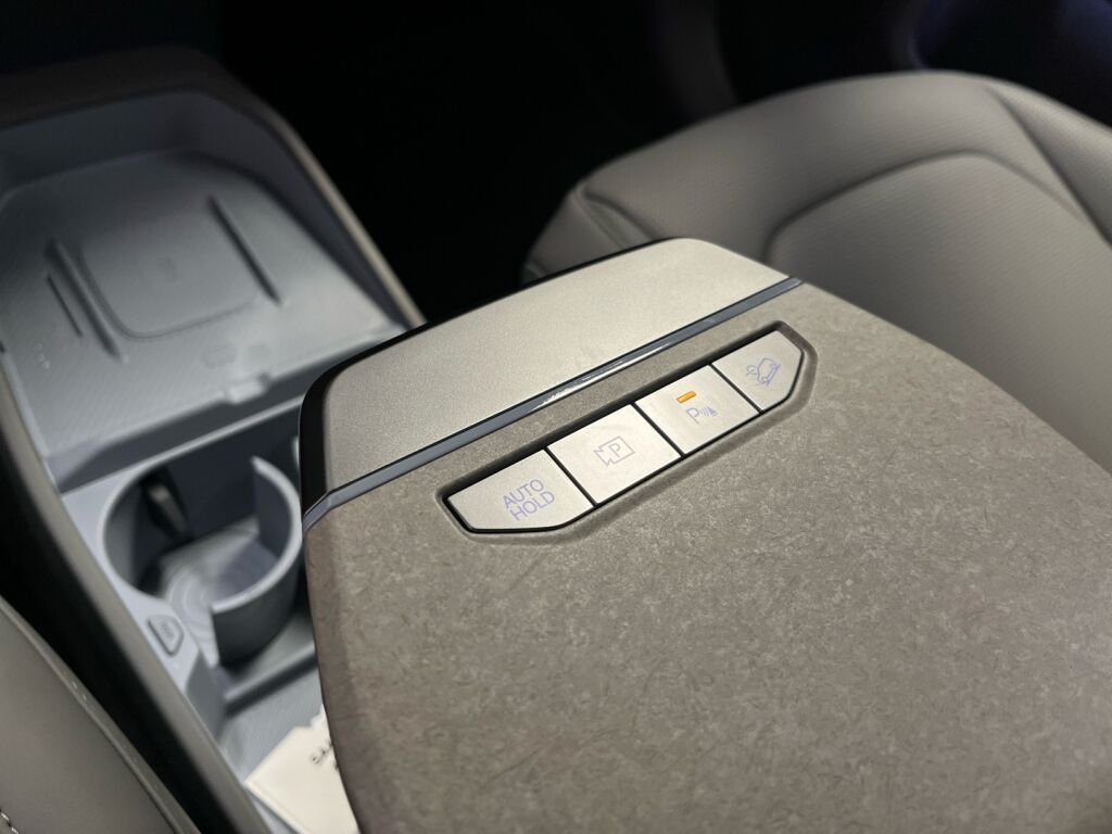 Kia EV3 2025 Sininen