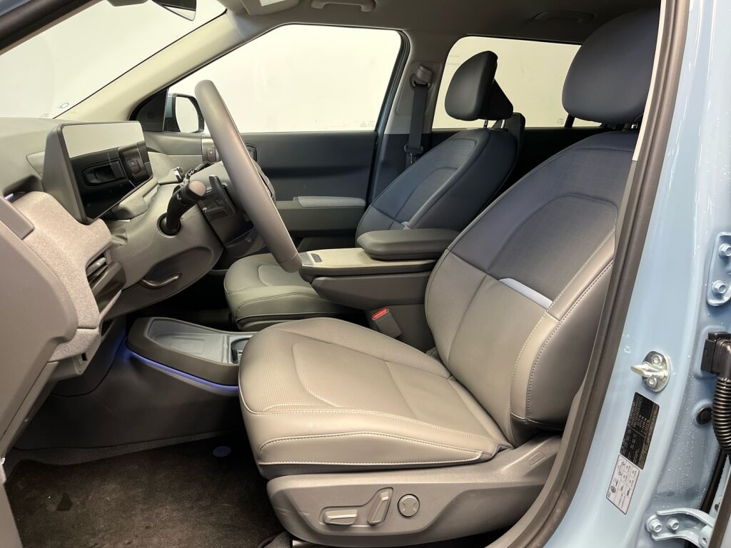 Kia EV3 2025 Sininen