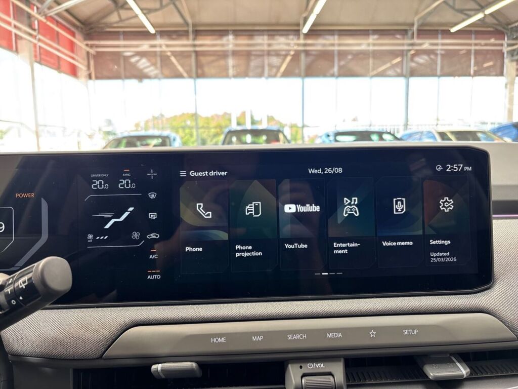 Kia EV3 2025 Sininen