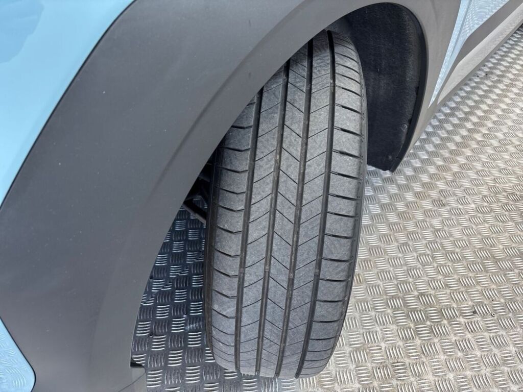 Kia EV3 2025 Sininen
