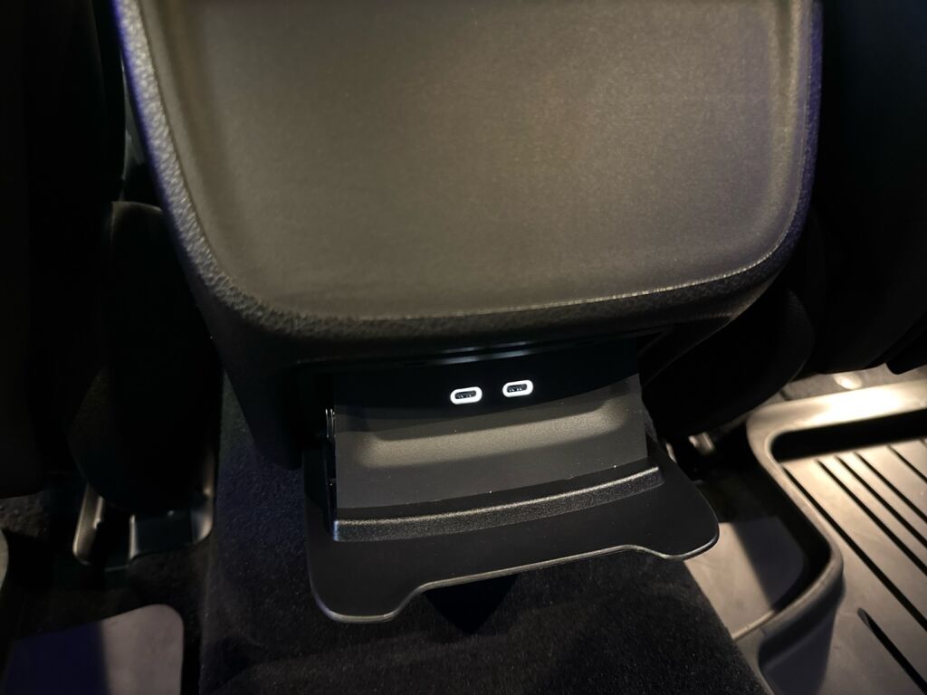 Mercedes-Benz EQE 2024 