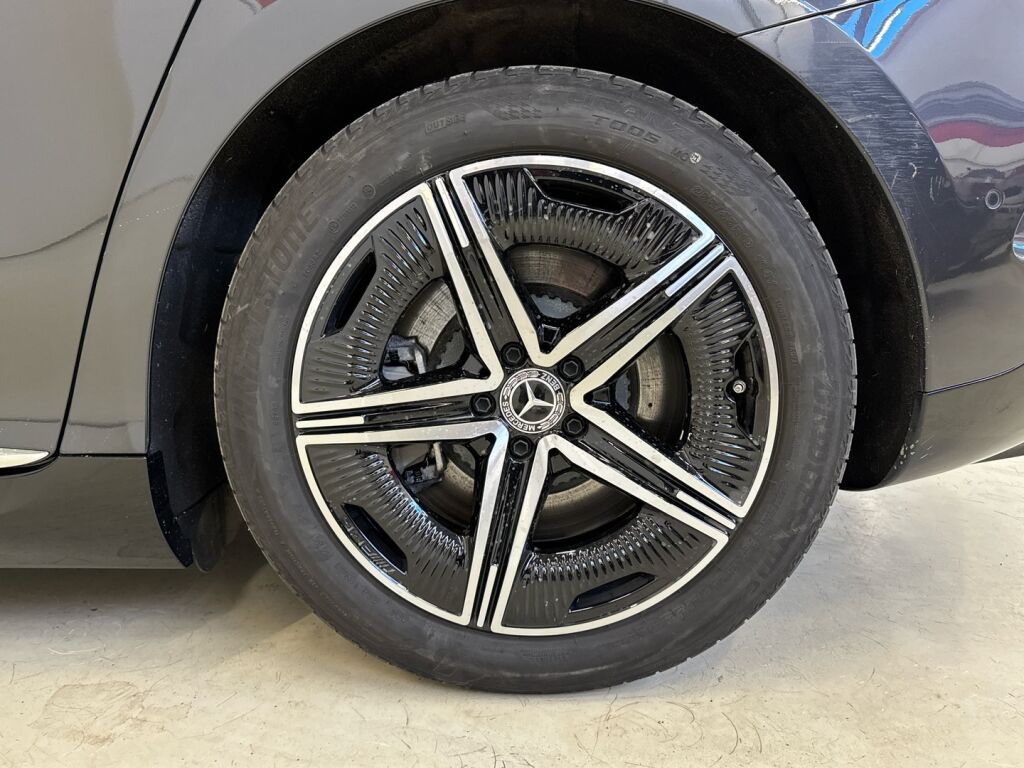 Mercedes-Benz EQE 2024 