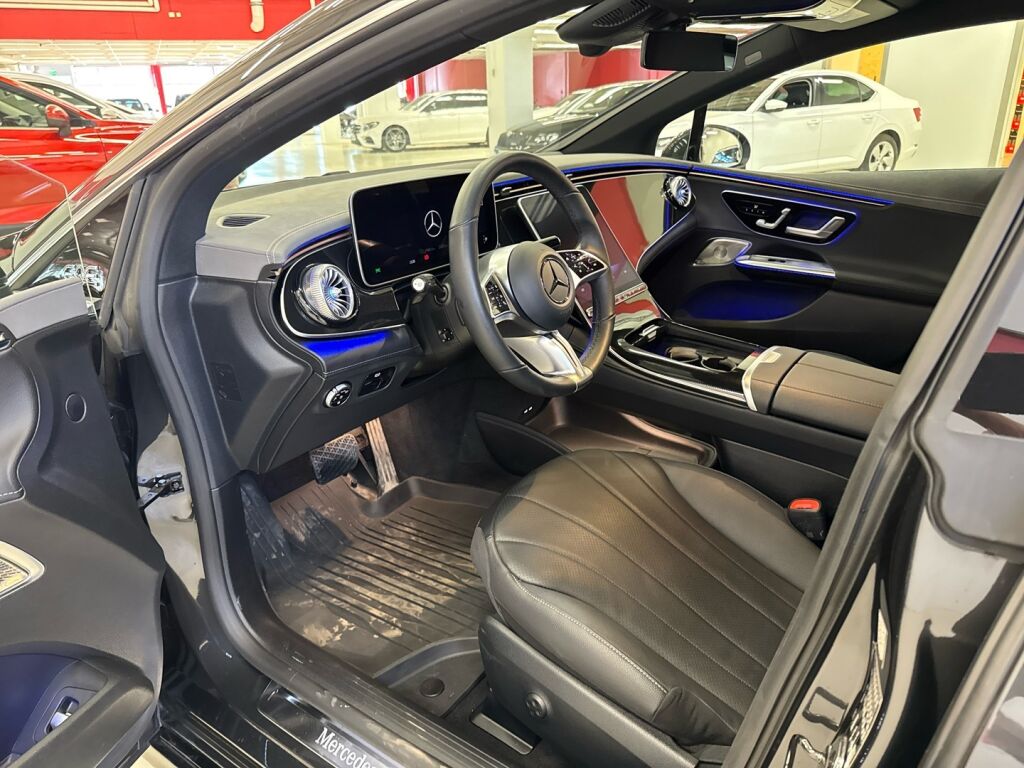 Mercedes-Benz EQE 2024 