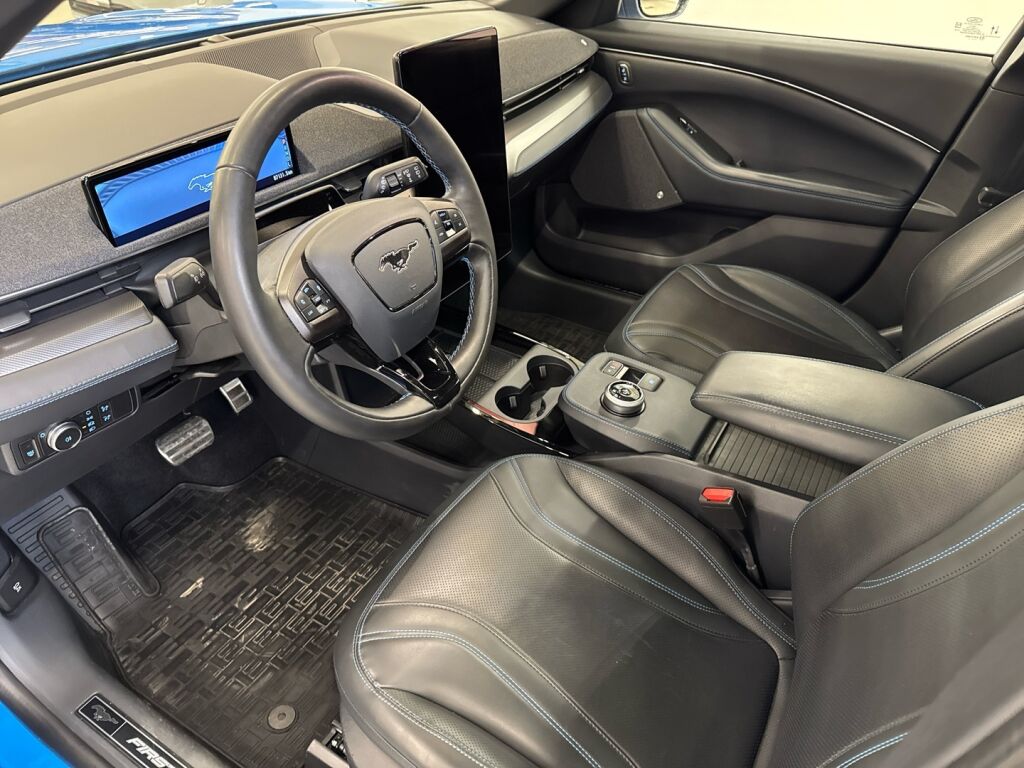 Ford Mustang 2021 Sininen