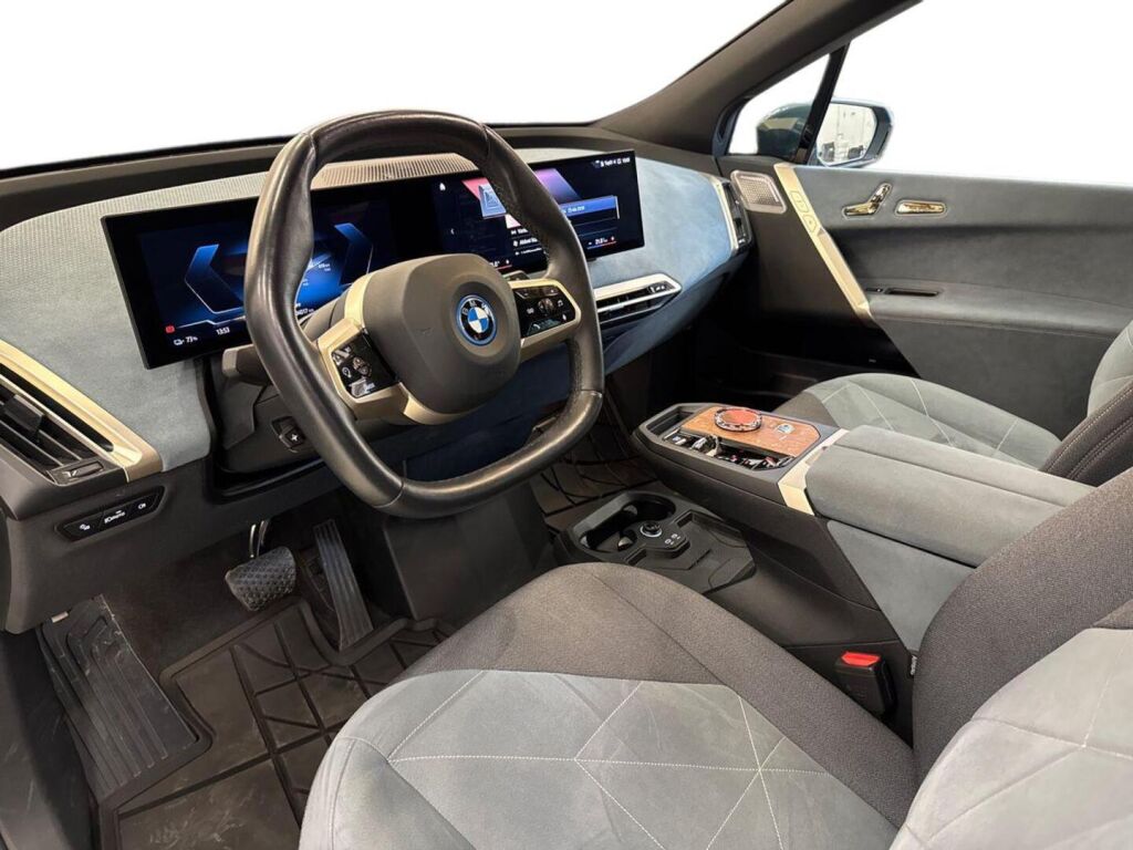 BMW iX 2021 