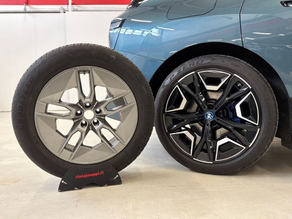 BMW iX 2021 